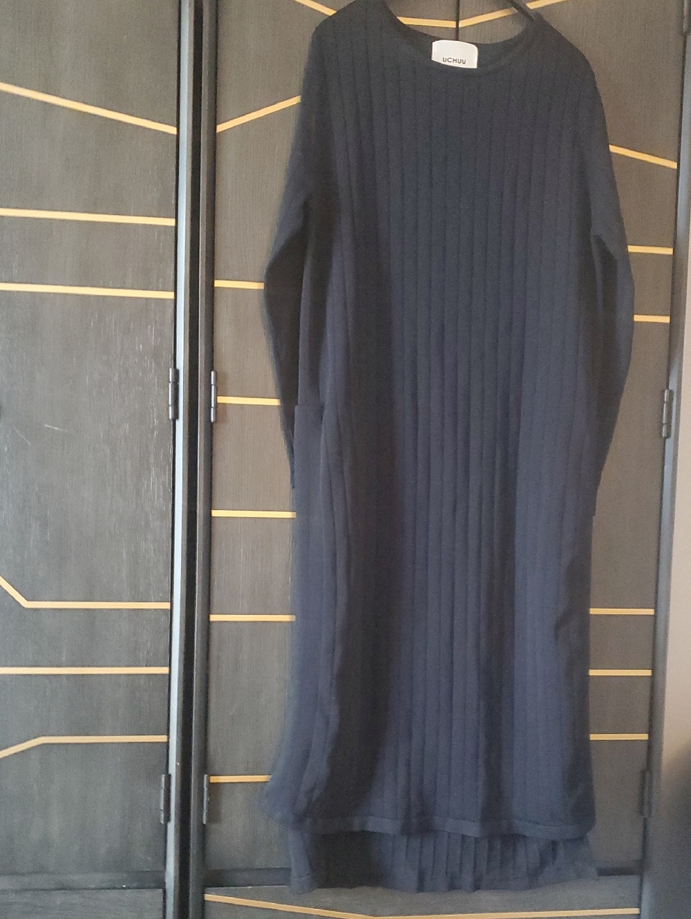 Uchuu Ribbed Long Sleeve Sweater  - Black